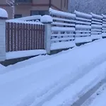 будинок біля джерела *
