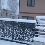 Feriehus будинок біля джерела